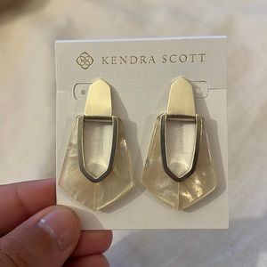 **Prototype Kensley Earrings in Gold and Mother of Pearl - Kendra Scott